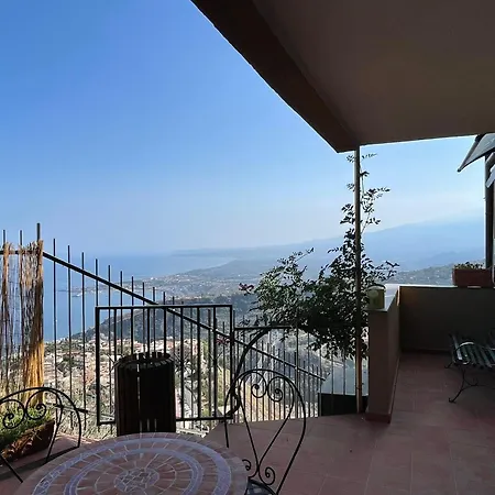 On The Rock Apartment Taormina
