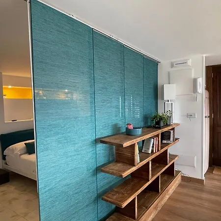 On The Rock Apartment