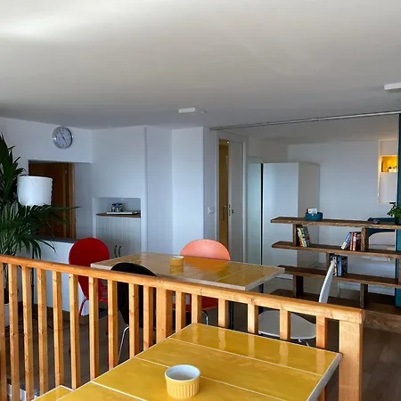 On The Rock Apartment *